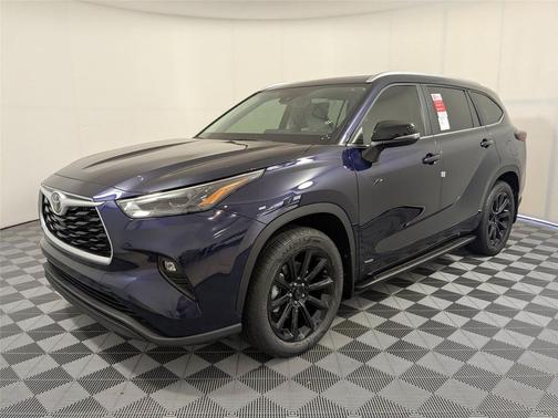 2025 Toyota Highlander Hybrid XLE