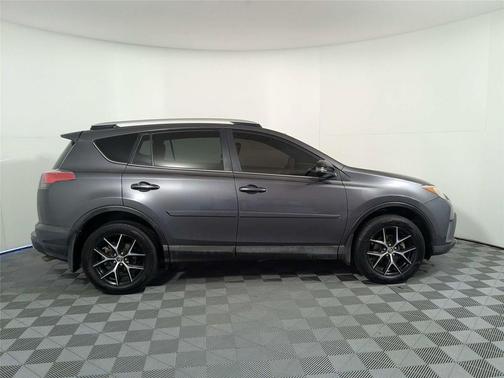 2016 Toyota RAV4 SE
