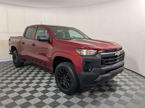 Radiant Red Tintcoat 2026 Chevrolet Colorado WT