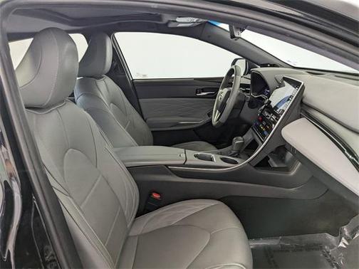 2019 Toyota Avalon Hybrid Limited