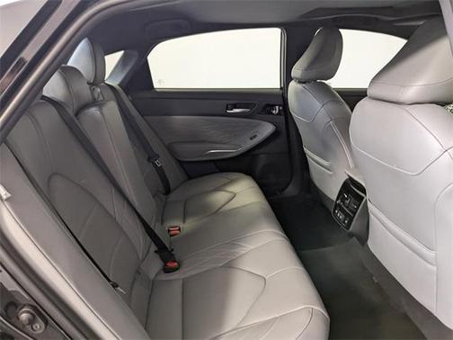 2019 Toyota Avalon Hybrid Limited