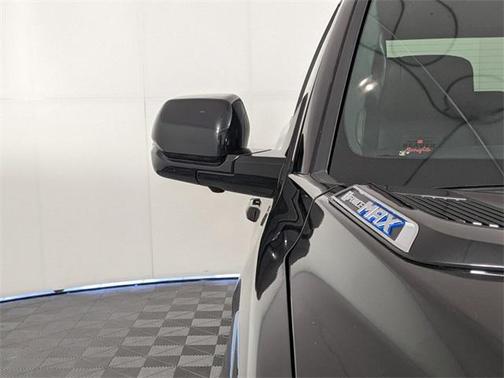 2023 Toyota Tundra Hybrid Platinum