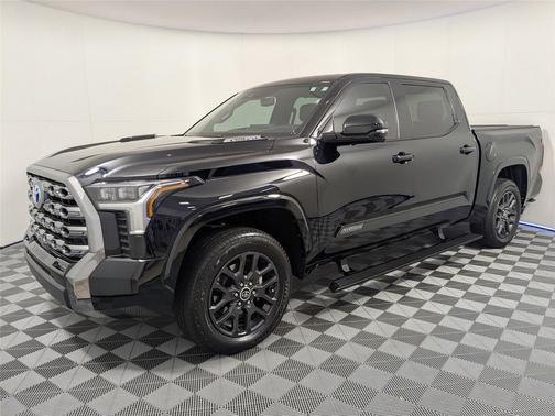 2023 Toyota Tundra Hybrid Platinum
