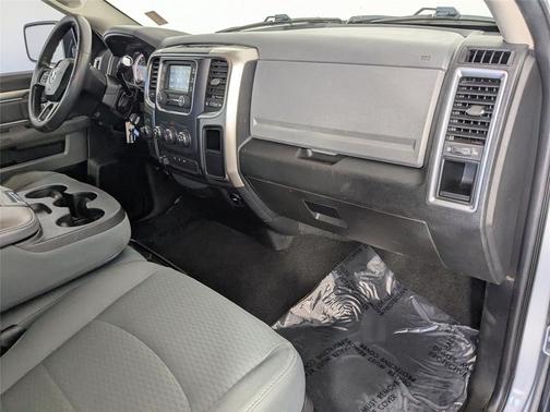 2018 RAM 2500 SLT Crew Cab 4x4 6'4' Box