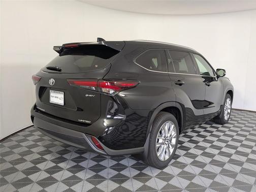 2026 Toyota Highlander Hybrid Limited