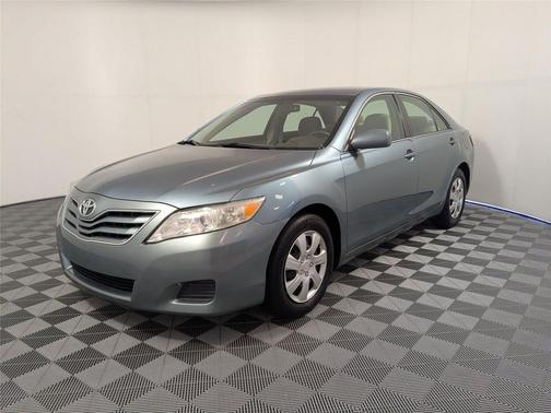 2010 Toyota Camry LE