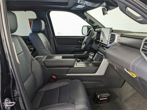 2025 Toyota Tundra Hybrid Platinum