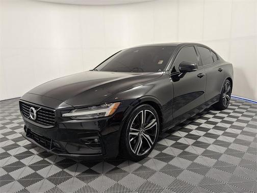 2021 Volvo S60 T5 R-Design