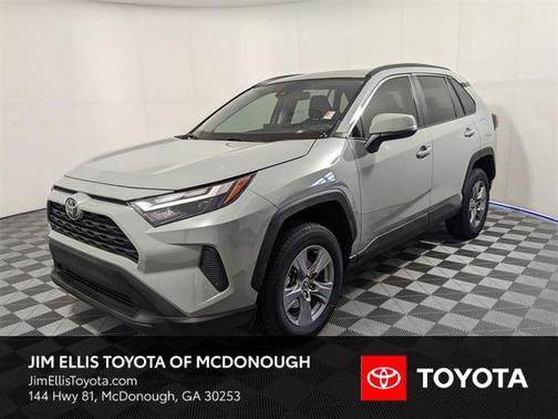 2022 Toyota RAV4 XLE
