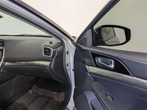 2023 Nissan Maxima SV Xtronic CVT