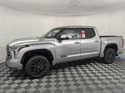 2025 Toyota Tundra Hybrid Platinum