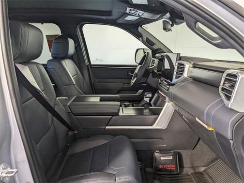 2025 Toyota Tundra Hybrid Platinum