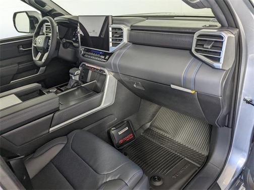 2025 Toyota Tundra Hybrid Platinum