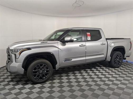 2025 Toyota Tundra Hybrid Platinum