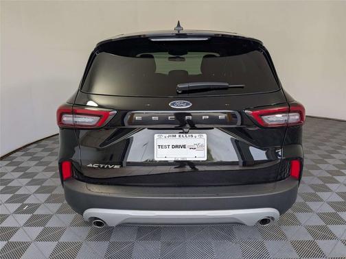 Carbonized Gray 2025 Ford Escape Active