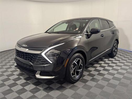 Fusion Black 2024 Kia Sportage LX
