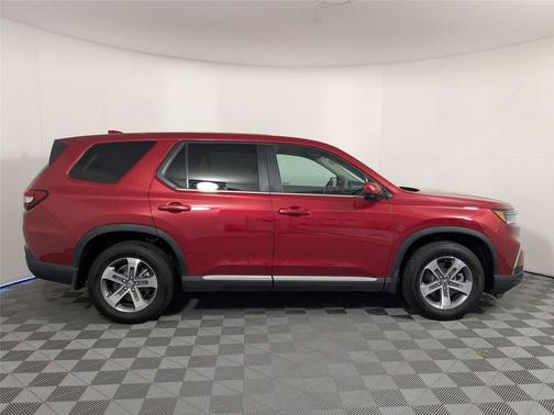 Radiant Red Metallic II 2024 Honda Pilot EX-L 7 Passenger
