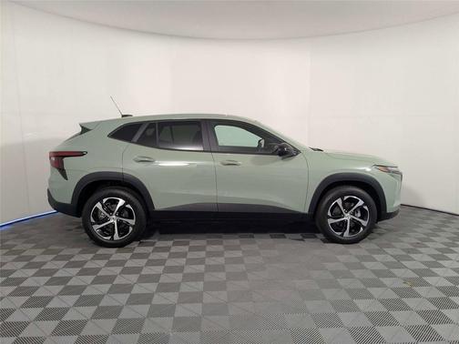 Cacti Green 2024 Chevrolet Trax FWD 1RS