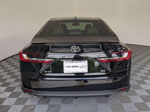 Midnight Black Metallic 2026 Toyota Camry SE