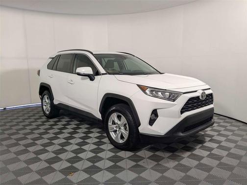 Super White 2021 Toyota RAV4 XLE