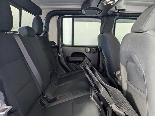 2021 Jeep Gladiator Sport S