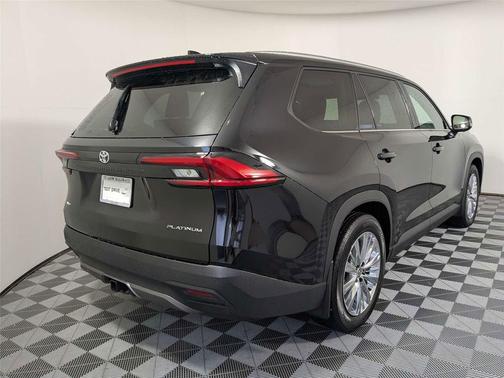 Midnight Black Metallic 2024 Toyota Grand Highlander Platinum