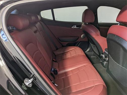2023 Kia Stinger GT2