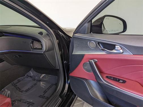 2023 Kia Stinger GT2