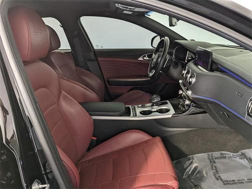2023 Kia Stinger GT2