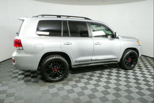 Classic Silver Metallic 2017 Toyota Land Cruiser Base