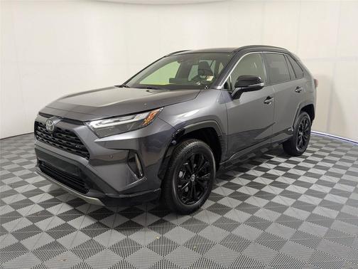 2025 Toyota RAV4 Hybrid SE