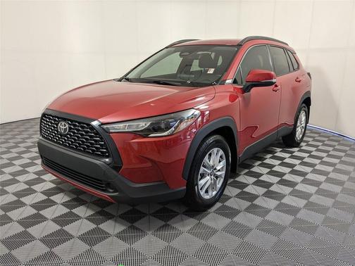 2024 Toyota Corolla Cross LE