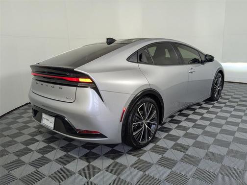 2024 Toyota Prius XLE