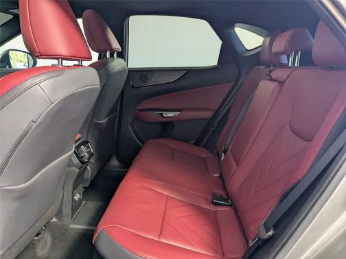 2024 Lexus NX 450h+ Luxury