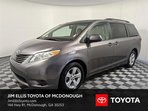 2017 Toyota Sienna LE