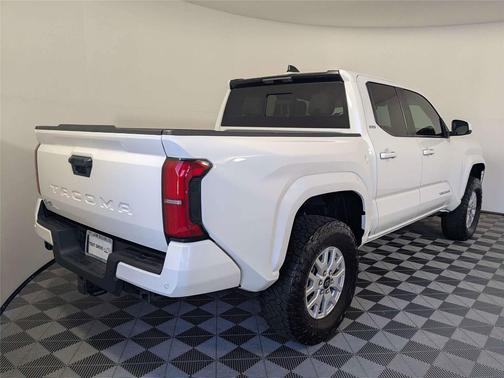 Ice Cap 2024 Toyota Tacoma SR5