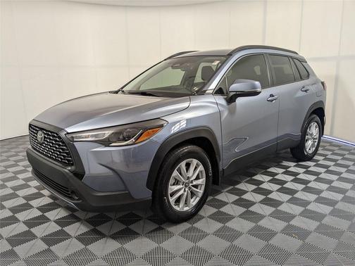 2024 Toyota Corolla Cross LE