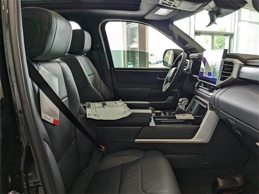 2025 Toyota Tundra Hybrid Platinum