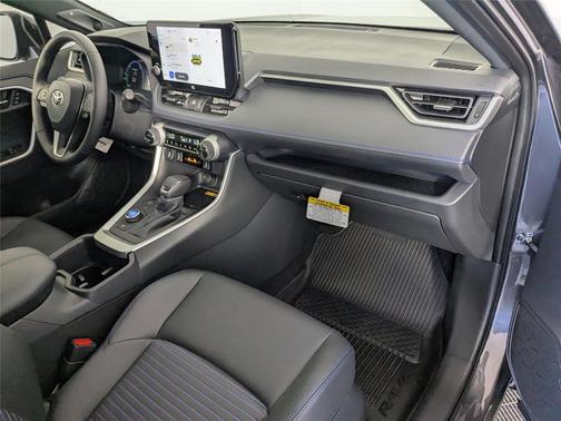 2025 Toyota RAV4 Hybrid SE