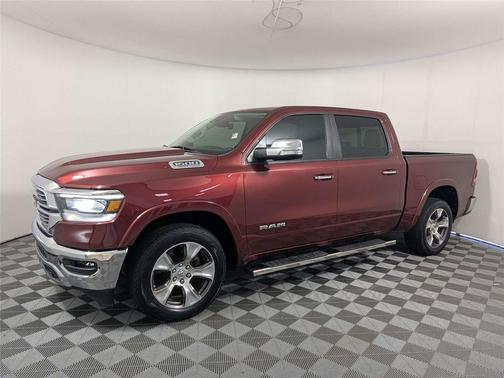 Delmonico Red Pearlcoat 2022 RAM 1500 Laramie