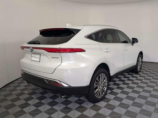 Wind Chill Pearl 2023 Toyota Venza Limited