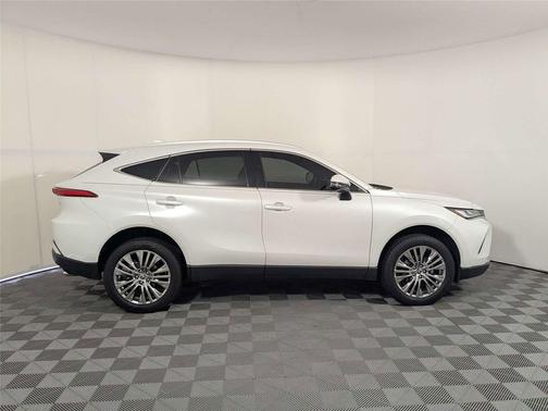 Wind Chill Pearl 2023 Toyota Venza Limited
