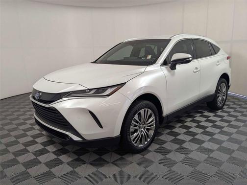 Wind Chill Pearl 2023 Toyota Venza Limited