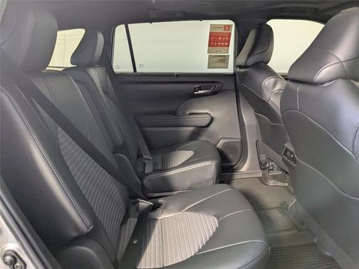 2026 Toyota Highlander XSE