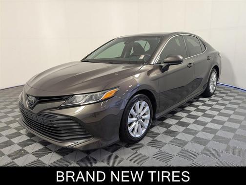2018 Toyota Camry LE