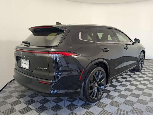 2025 Toyota Crown Signia Limited