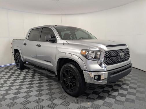 2018 Toyota Tundra SR5