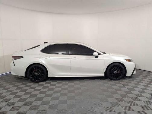 Wind Chill Pearl 2023 Toyota Camry XSE