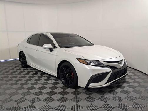 Wind Chill Pearl 2023 Toyota Camry XSE