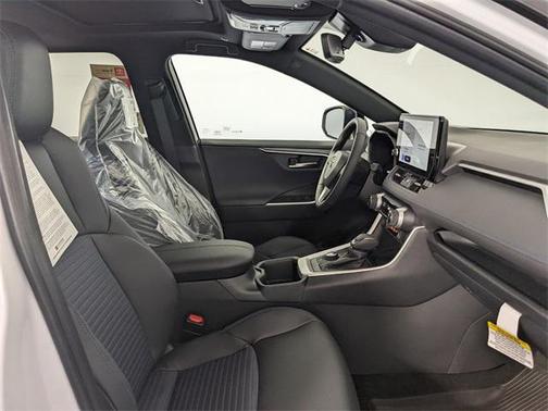 2025 Toyota RAV4 Hybrid SE